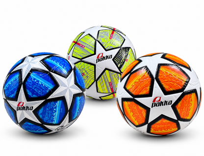 BALLON DE FOOTBALL SUR GAZON SYNTHÉTIQUE